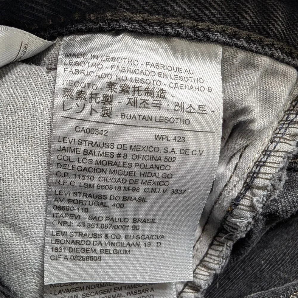 Levi’s 550 Men’s 32x34 Black Relaxed Fit Tapered Leg Jeans 90s Workwear Normcore